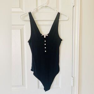 Black Ribbed Bodysuit- Silver Buttons (L)